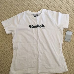 Women’s Size Medium Adidas Reebok T-Shirt Set